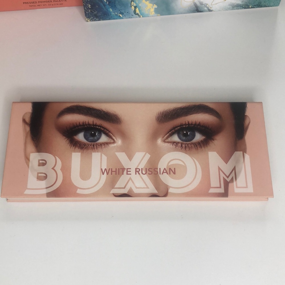 Buxon White Russian eyeshadow palette